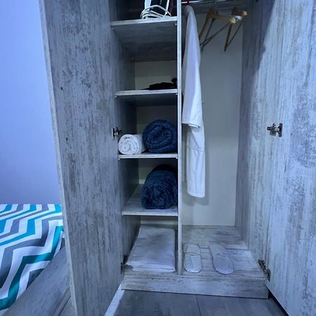 Cool Blue Interior Self Check In Appartement Jerevan Buitenkant foto