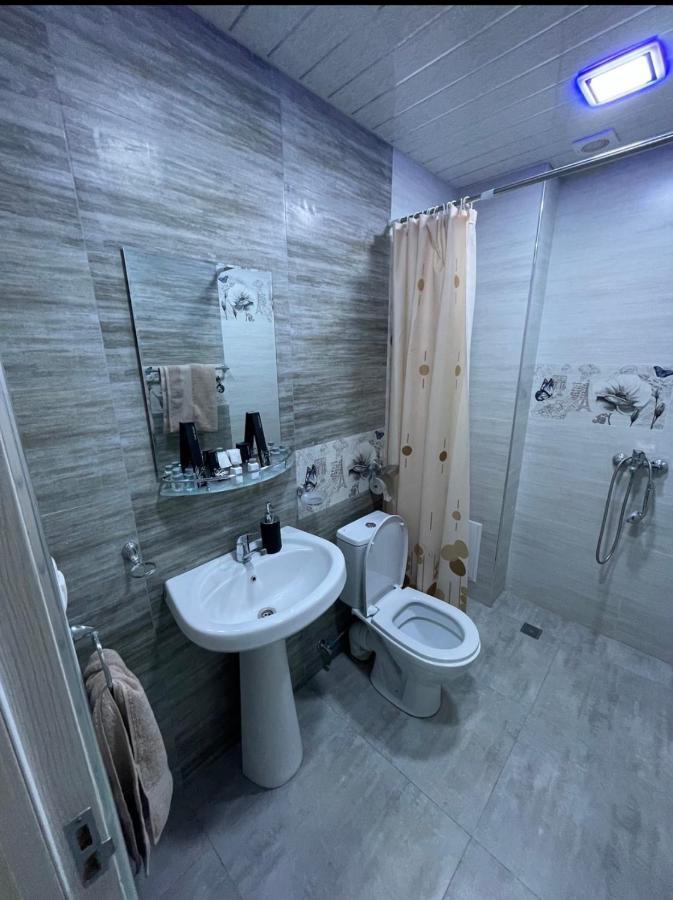 Cool Blue Interior Self Check In Appartement Jerevan Buitenkant foto
