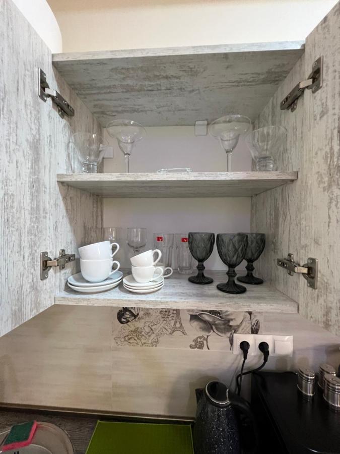 Cool Blue Interior Self Check In Appartement Jerevan Buitenkant foto