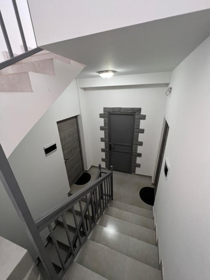 Cool Blue Interior Self Check In Appartement Jerevan Buitenkant foto