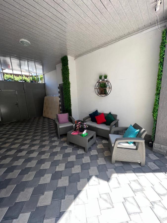 Cool Blue Interior Self Check In Appartement Jerevan Buitenkant foto